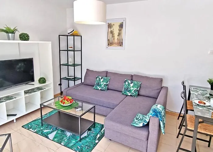 Palm Garden - - Pool - Glasfaserinternet Appartamento *