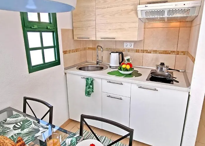 Palm Garden - - Pool - Glasfaserinternet Appartamento