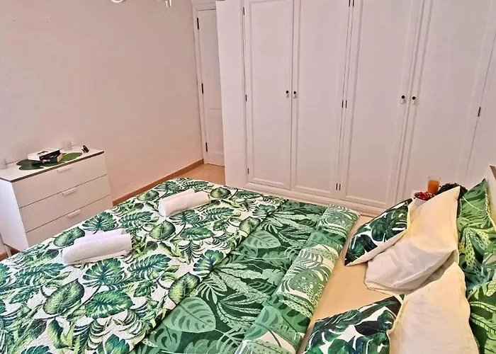 Palm Garden - - Pool - Glasfaserinternet Appartamento *